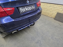 Установили фаркоп Steinhof для BMW 3 серия 2005-2013 г. в.